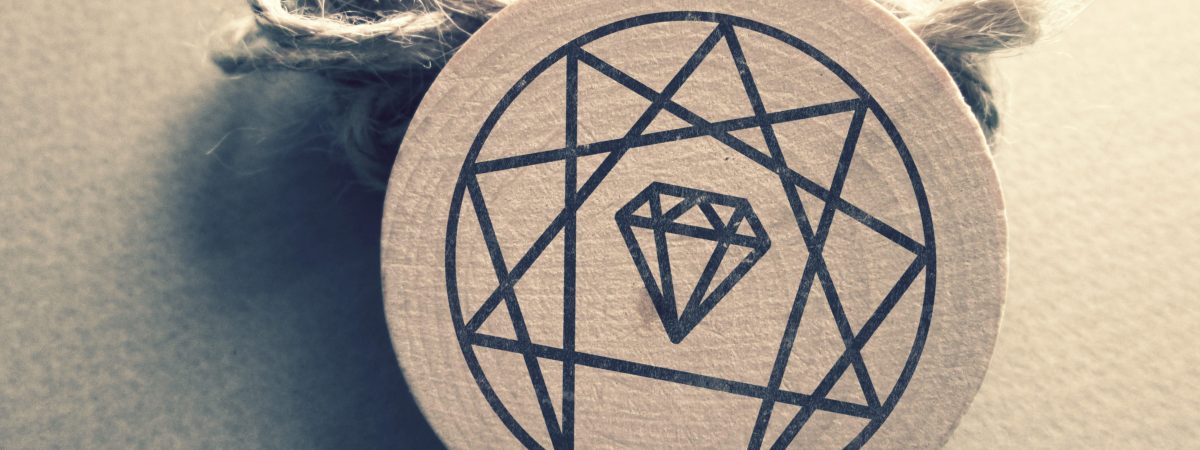Enneagram yeni bir ruhsal yolculuk için oldukça kullanışlı  bir araçtır...